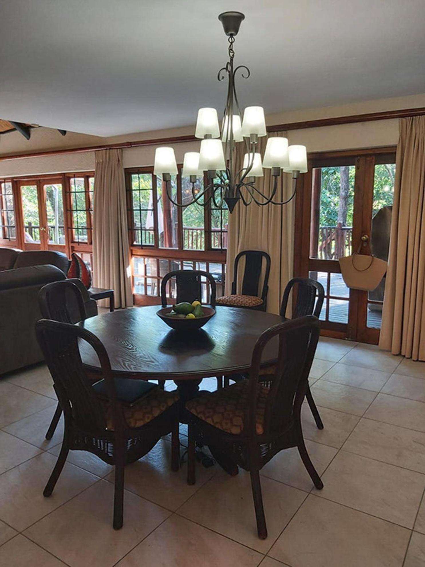 Dreamy 3 Bedroom Villa On The Edge Of The Sabie River In Kruger Park Lodge Hazyview Buitenkant foto